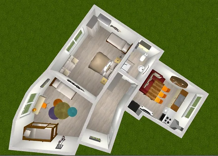 Summer Square - 2 Bedrooms Retro Flat With Great Location, 1st Fl Apartment *