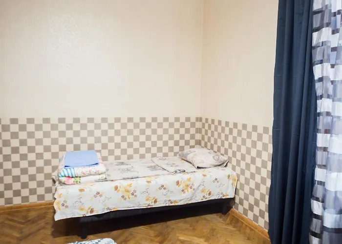 Summer Square - 2 Bedrooms Retro Flat With Great Location, 1st Fl Apartment Burgas