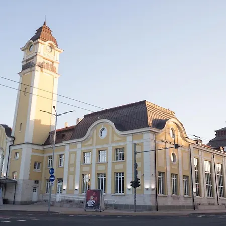 Summer Square - 2 Bedrooms Retro Flat With Great Location, 1st Fl * Burgas City