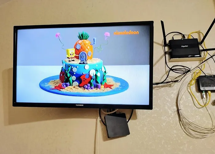 Summer Square - 2 Bedrooms Retro Flat With Great Location, 1st Fl * Burgas