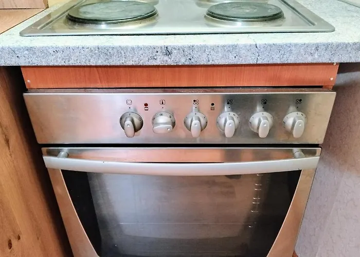 Summer Square - 2 Bedrooms Retro Flat With Great Location, 1st Fl Appartement Burgas